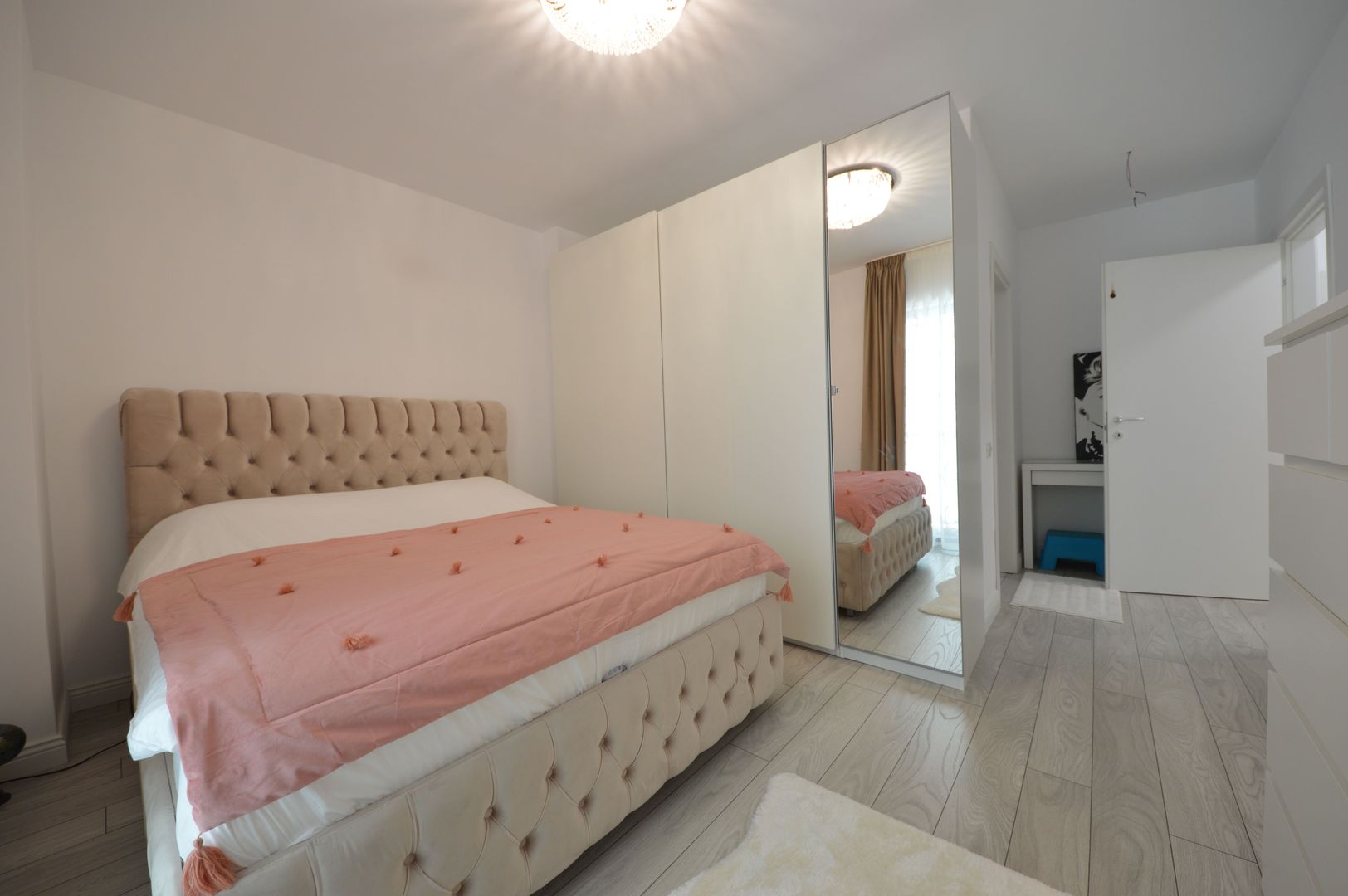 Ocazie! Apartament 3 camere cu curte| Zona Aviatiei| Ideal birouri sau cabinete