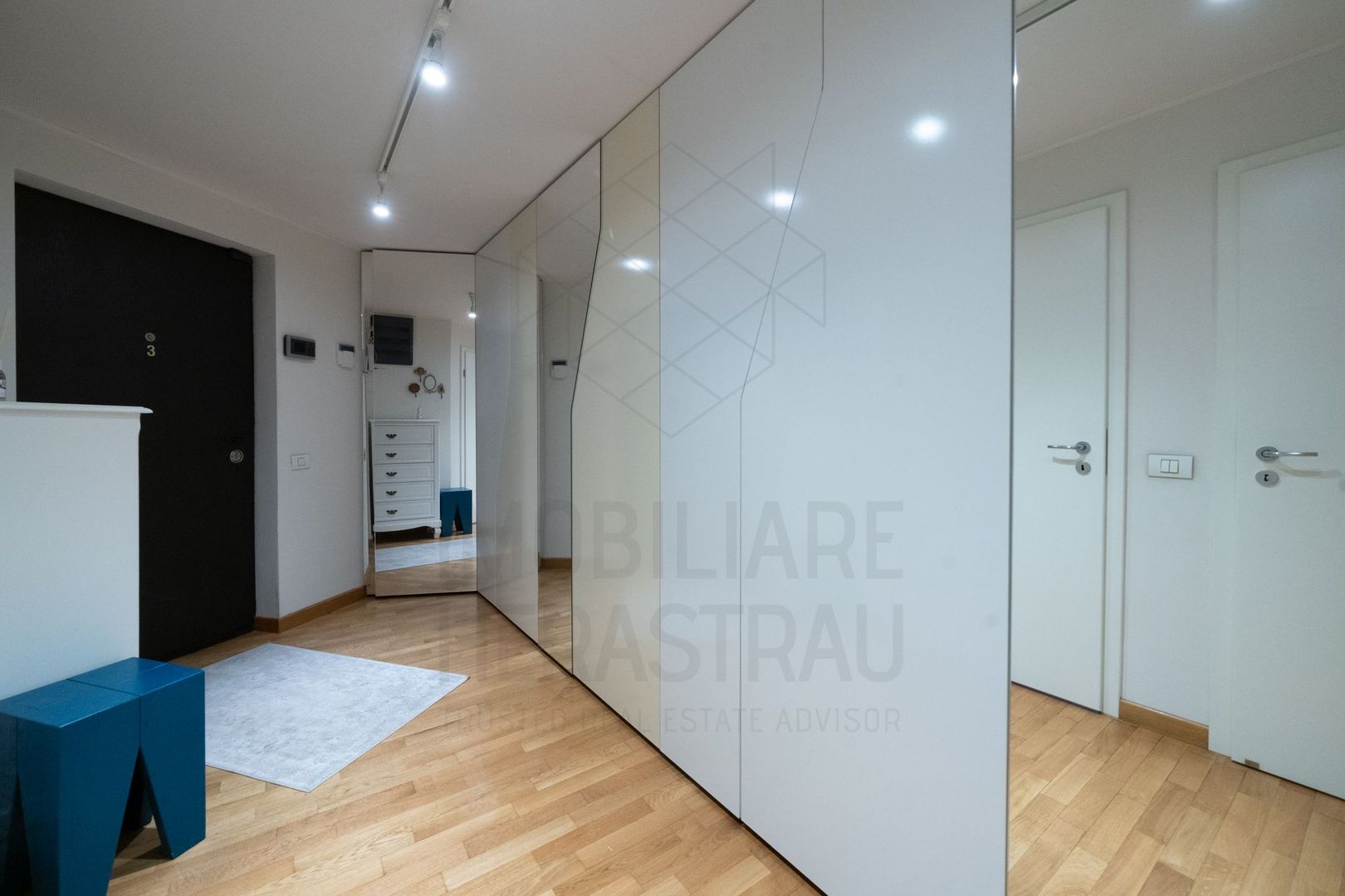 Ateliér Cezanne | 4 room Apartment for rent, Herastrau area