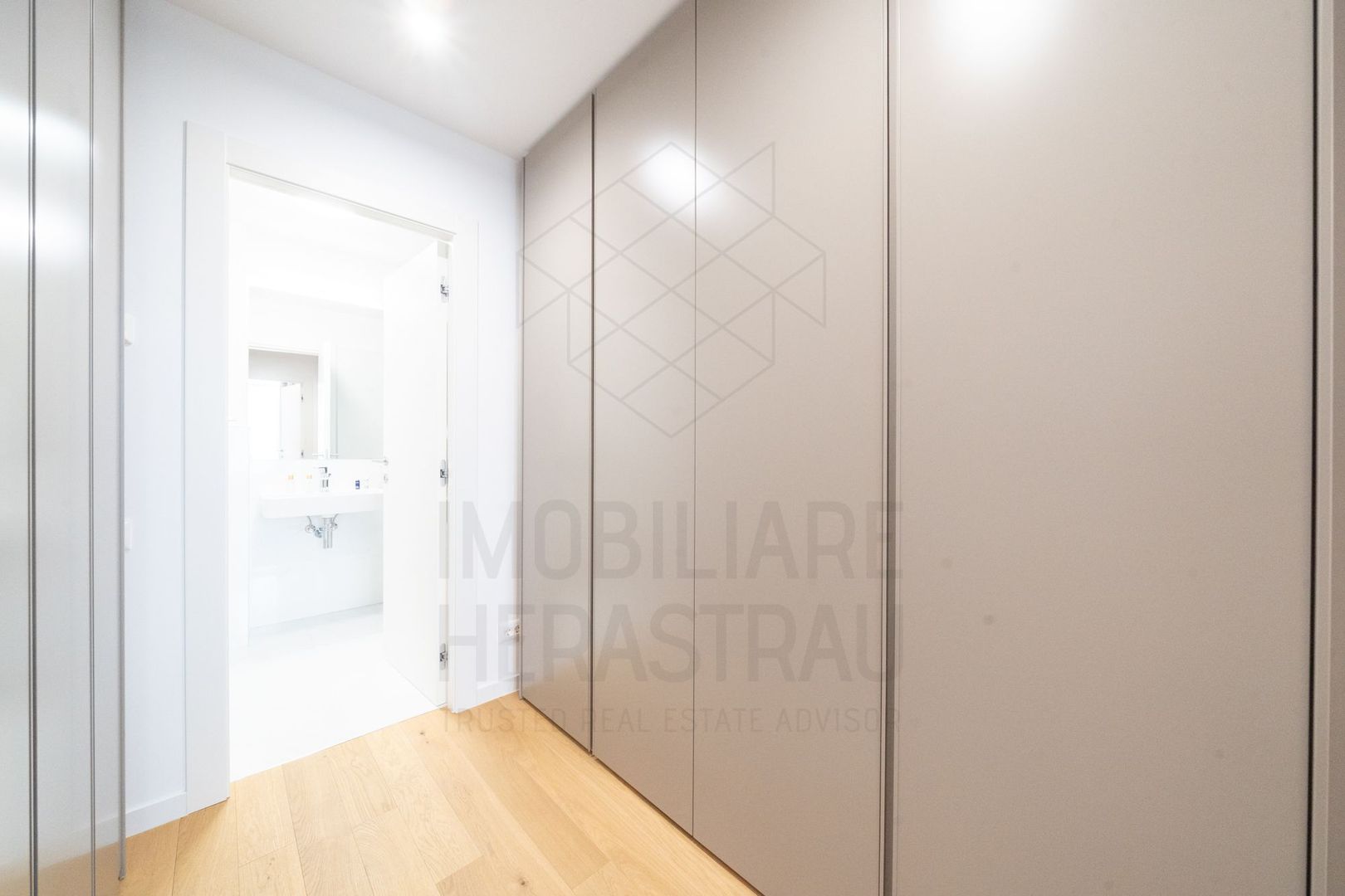 UP-Site | Apartament 2 camere vedere superbă Lac Floreasca