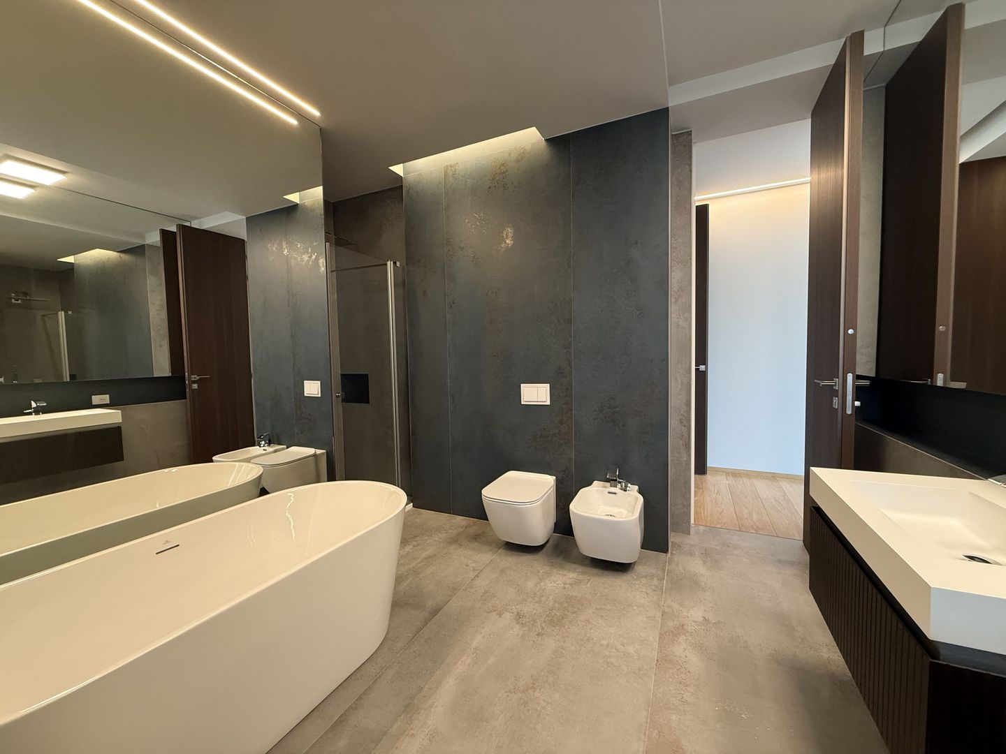 Premium contemporary villa with pool, 500sqm built, 2 car garage