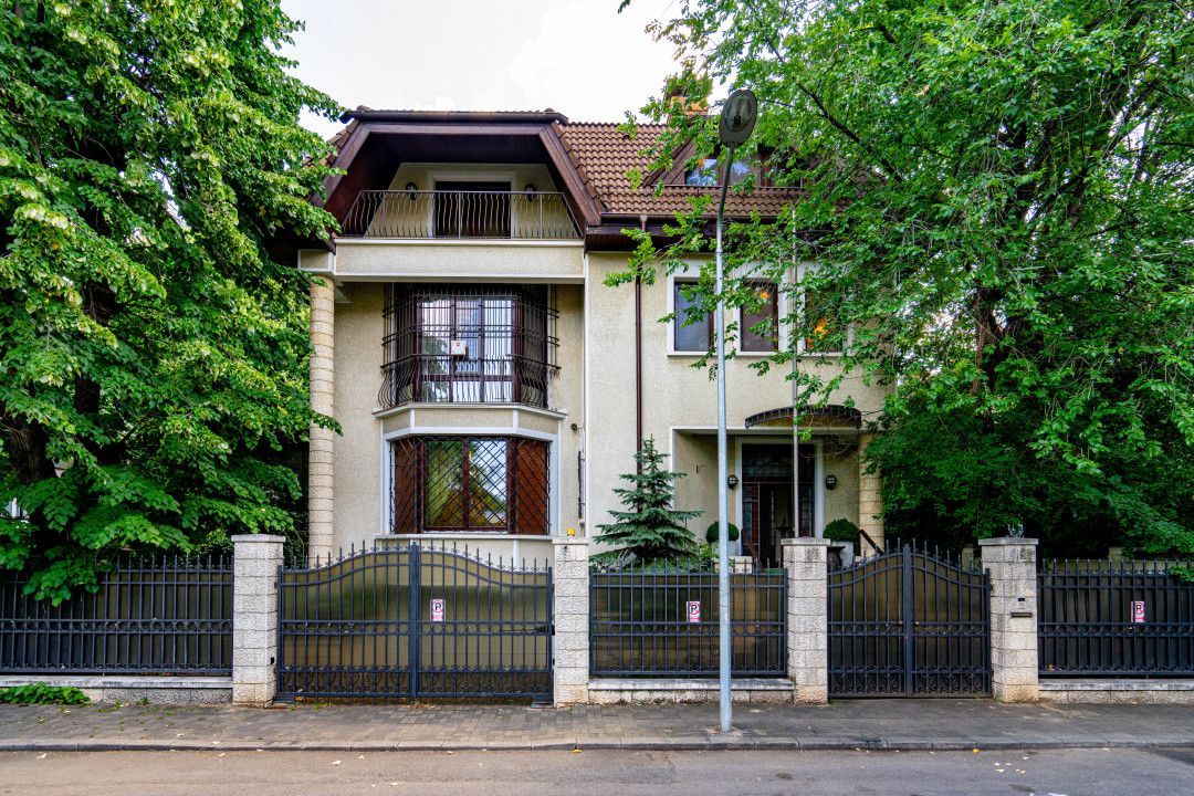 Amazing Villa in Floreasca | near Verdi Park