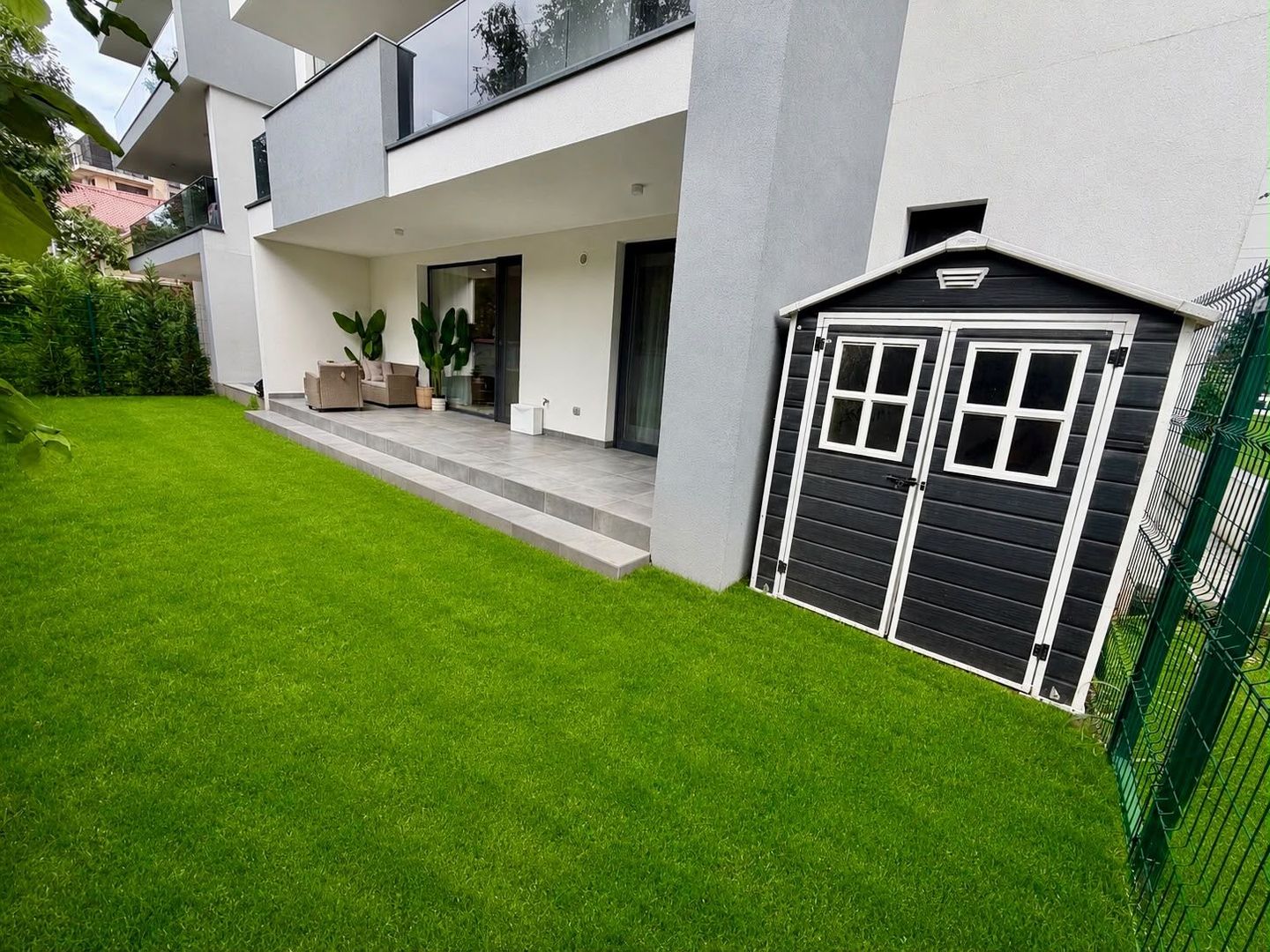 Apartament superb cu 4 camere si gradina privata – parter | 2 locuri de parcare
