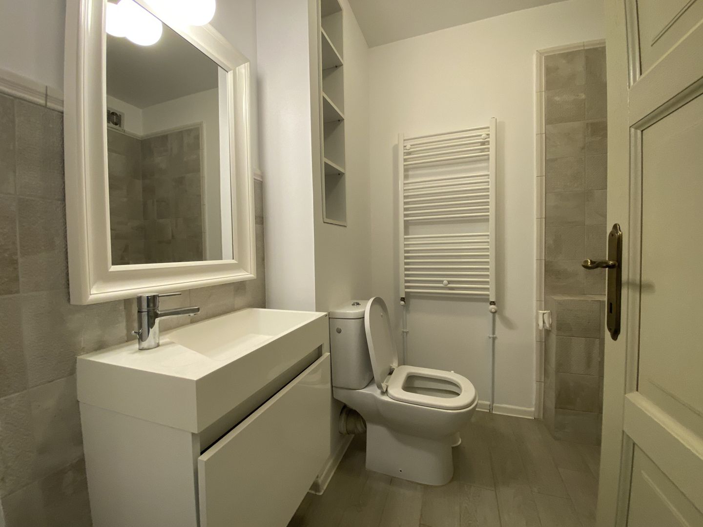 Apartament in vila , demisol , 3 camere de inchiriat | Zona Kiseleff