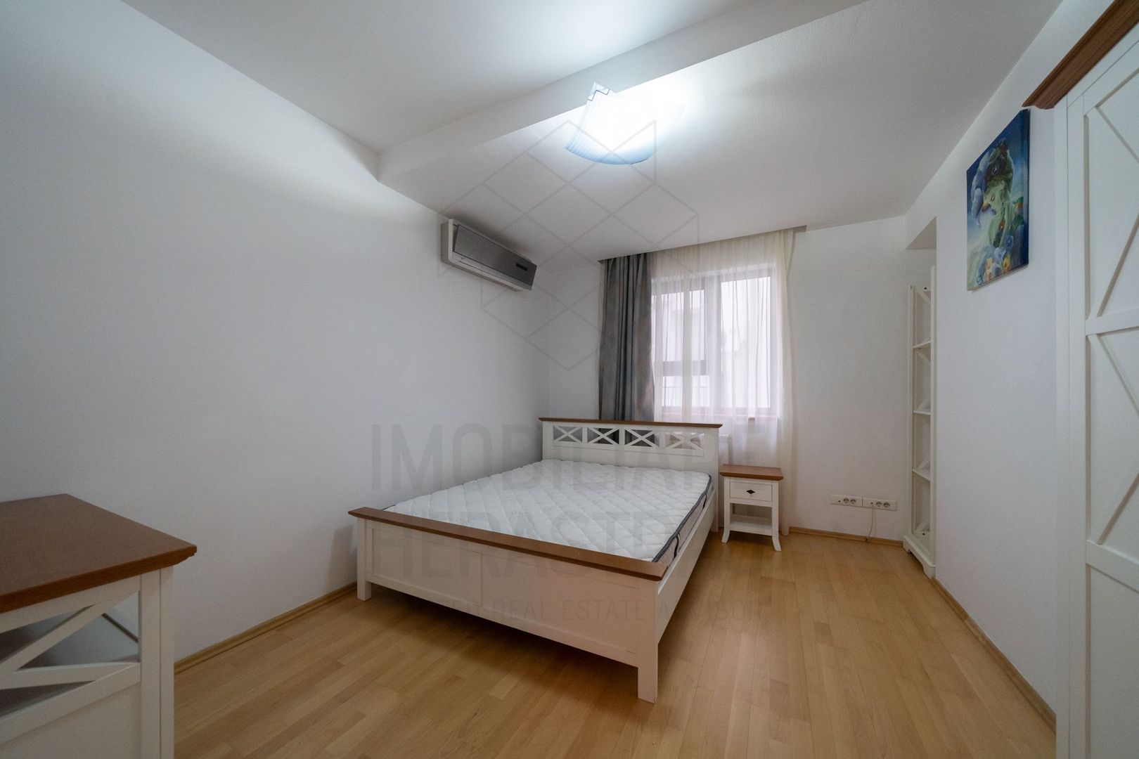 4 room Apartment for sale, Herastrau area