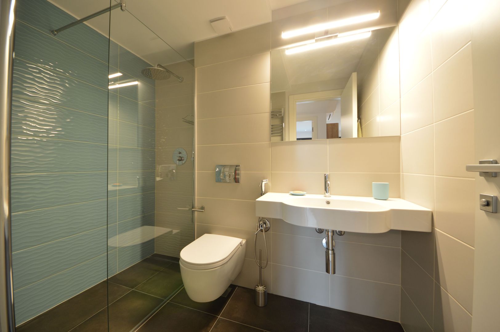 Apartament cu 2 camere de închiriat în zona Soseaua Nordului