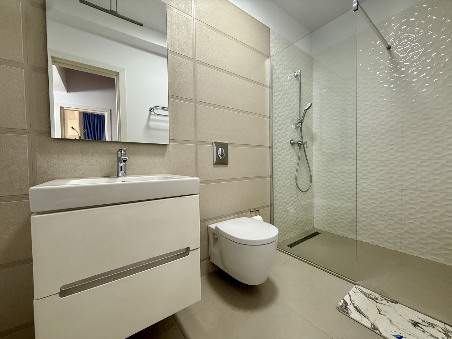 Vila superba de inchiriat | Catted Residence | Rond Omv | 2 locuri de parcare