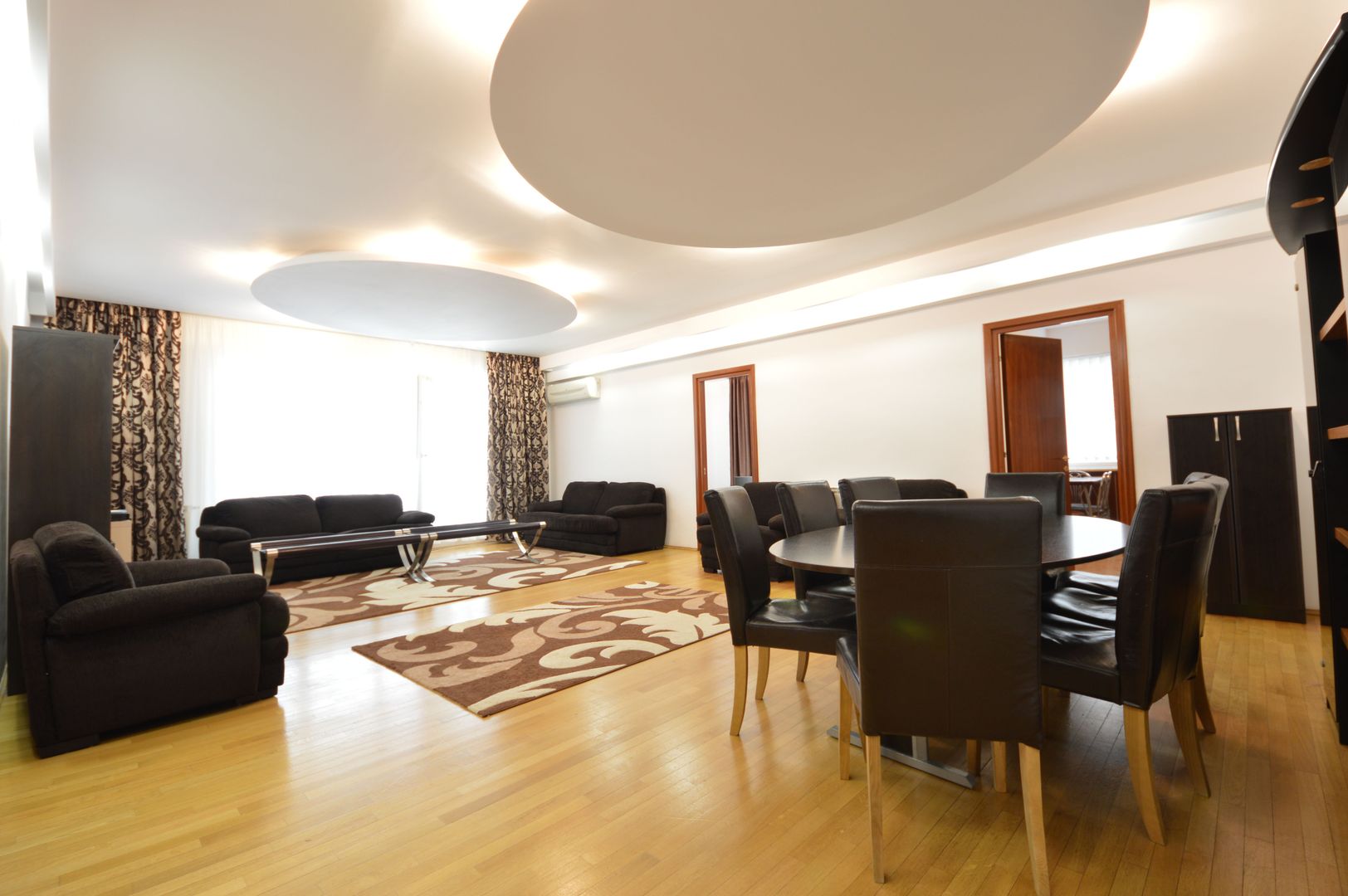 Apartament 4 camere de închiriat în zona Herastrau