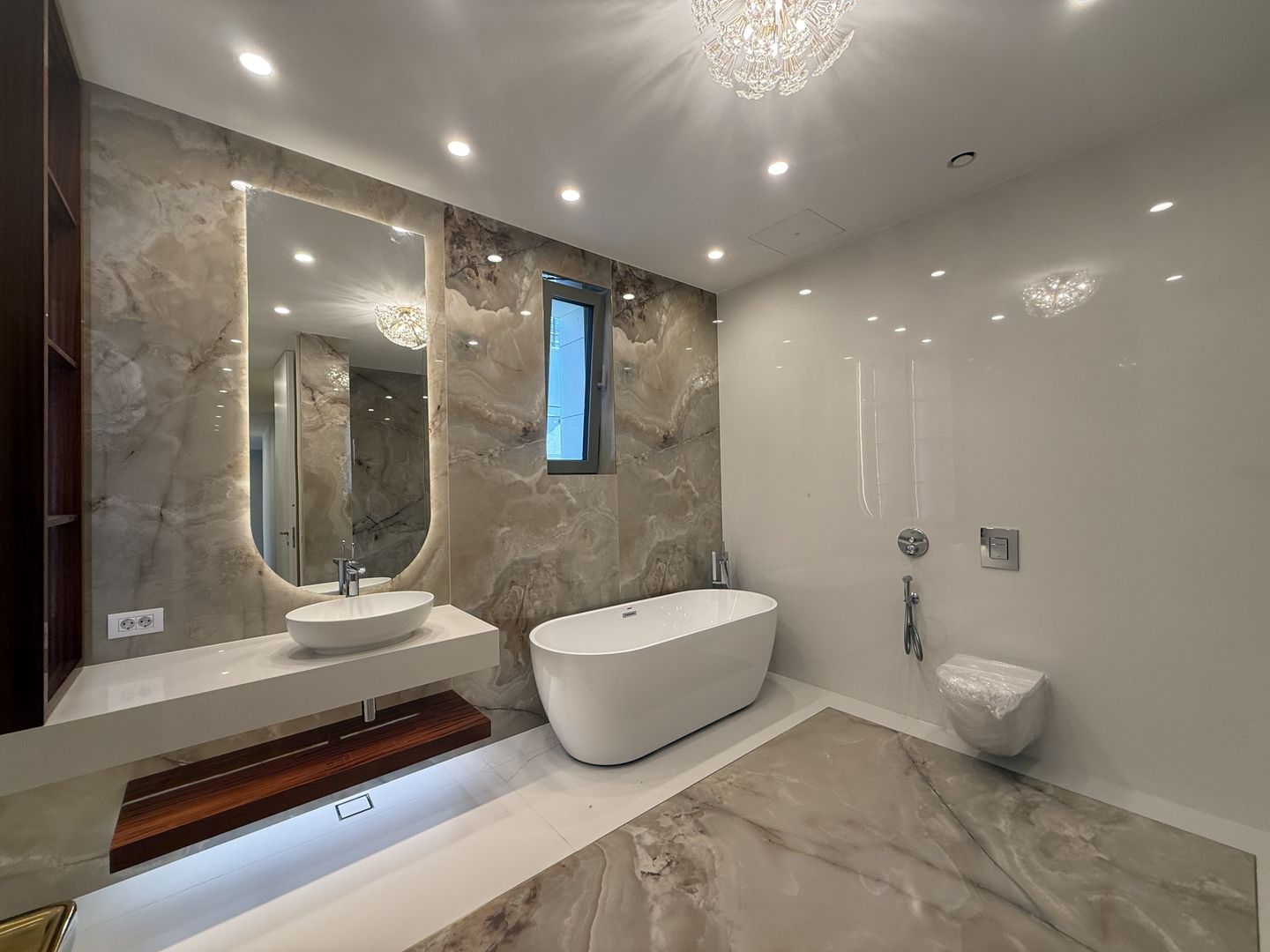 Apartament premium cu terasă, într-un imobil nou | Piața Dorobanți