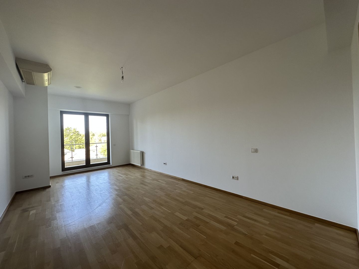 BEST DEAL Satul Francez | Herastrau | 4 camere | Vedere Parc | loc de parcare