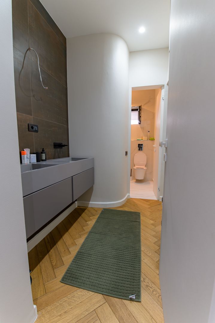 Apartament cu 4 camere de vânzare în zona Soseaua Nordului