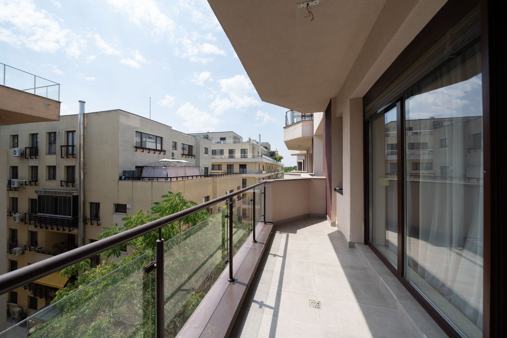 French Village | Aron Cotrus | 3 spacious rooms, parking and storage room