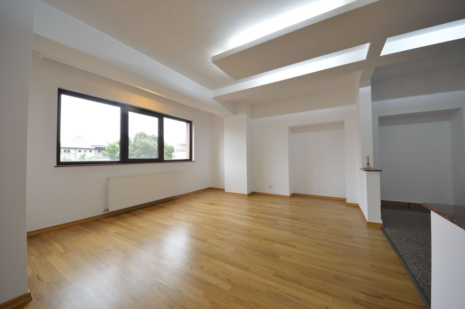 5 room Apartment for sale, Aviatorilor area