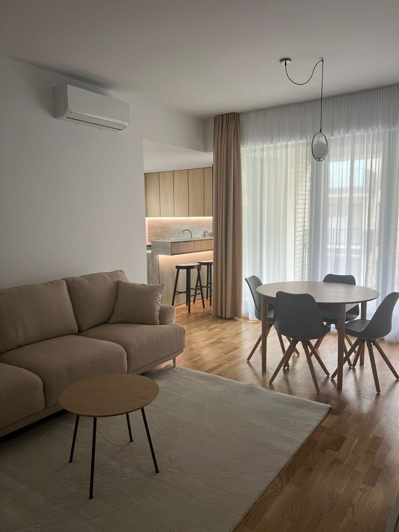 Apartament de 3 Camere – Confort și Eleganță