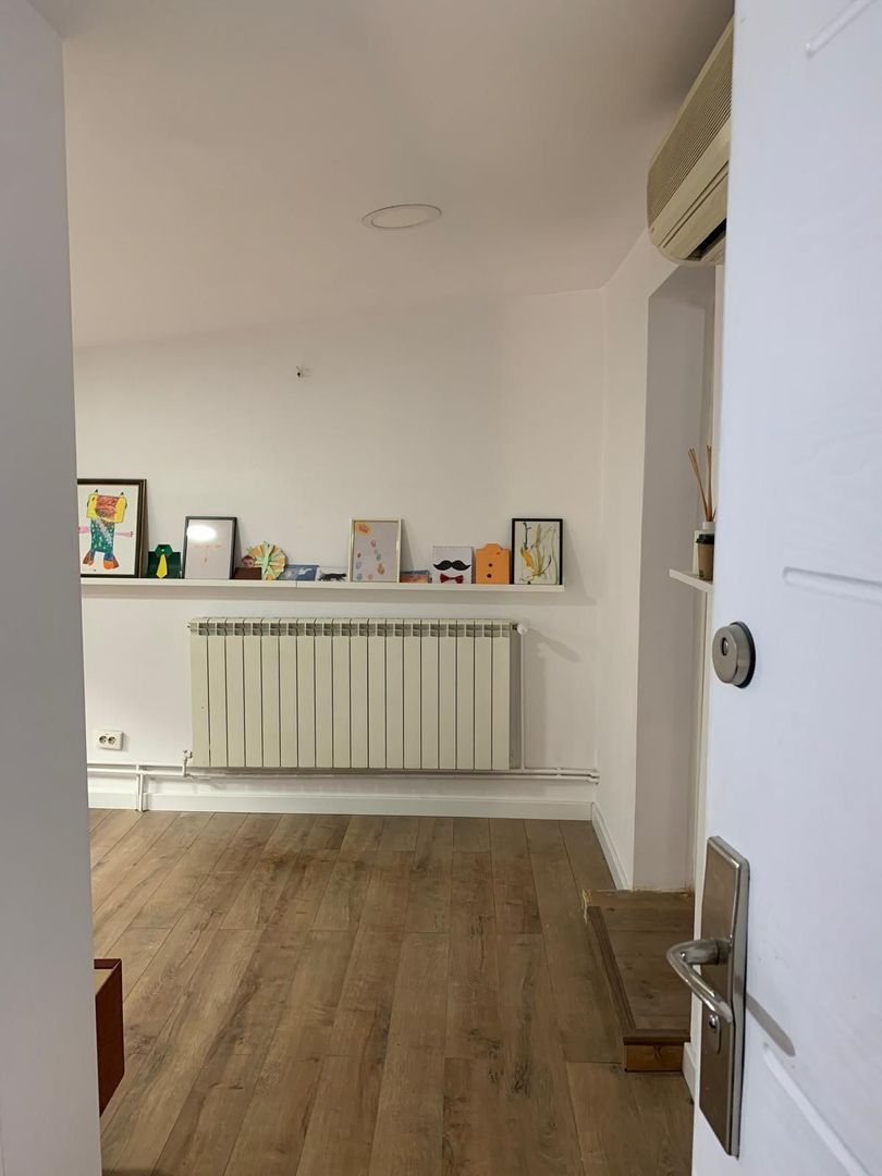 DOROBANTI | Birou creativ în vilă interbelică