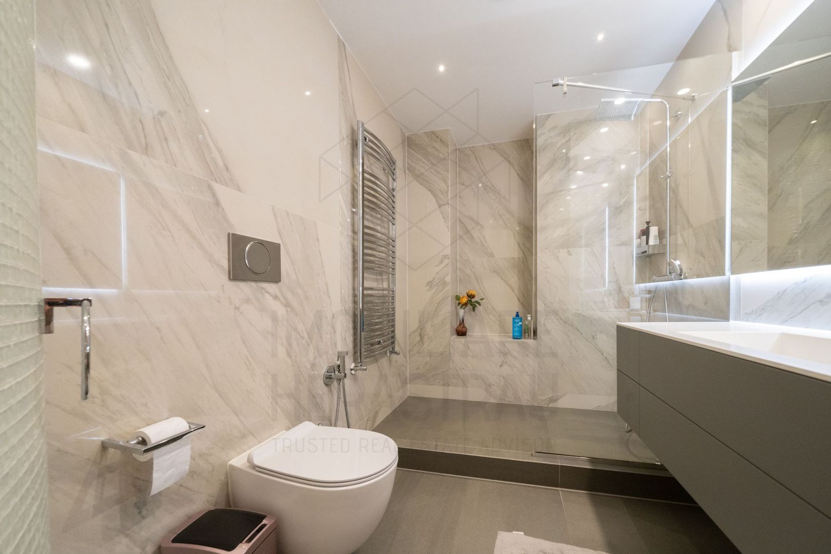 Villa for sale | Dorobanti | Charles de Gaulle Plaza