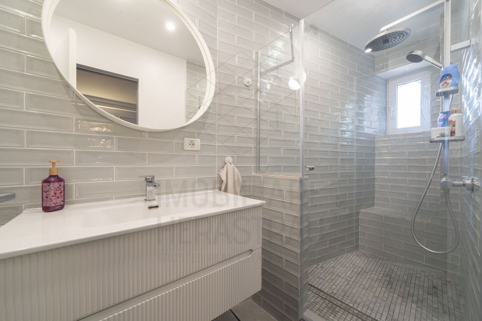 Calea Victoriei | Apartament superb si luminos, cu vedere deschisa