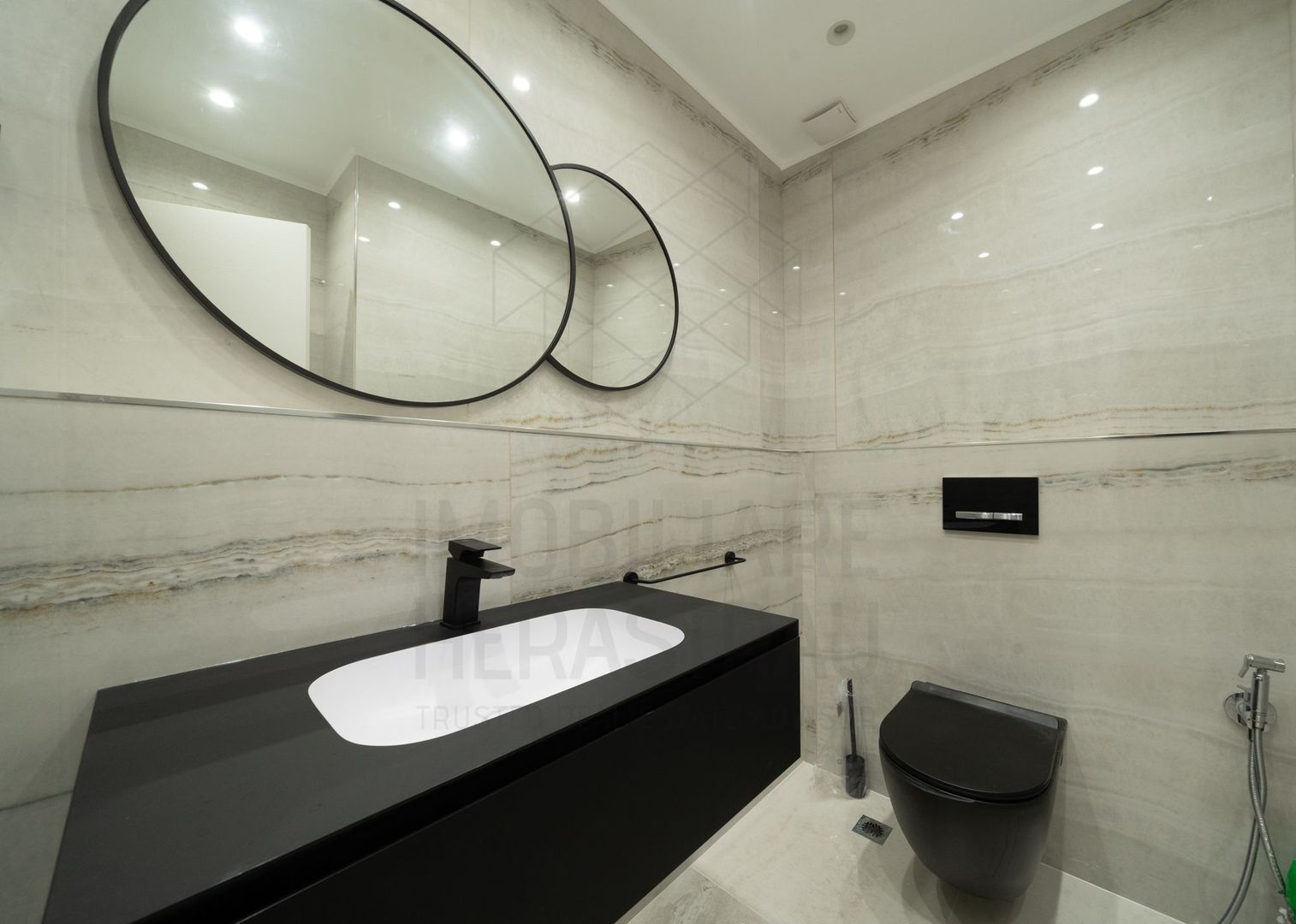 5 room Apartment for sale, Primaverii area