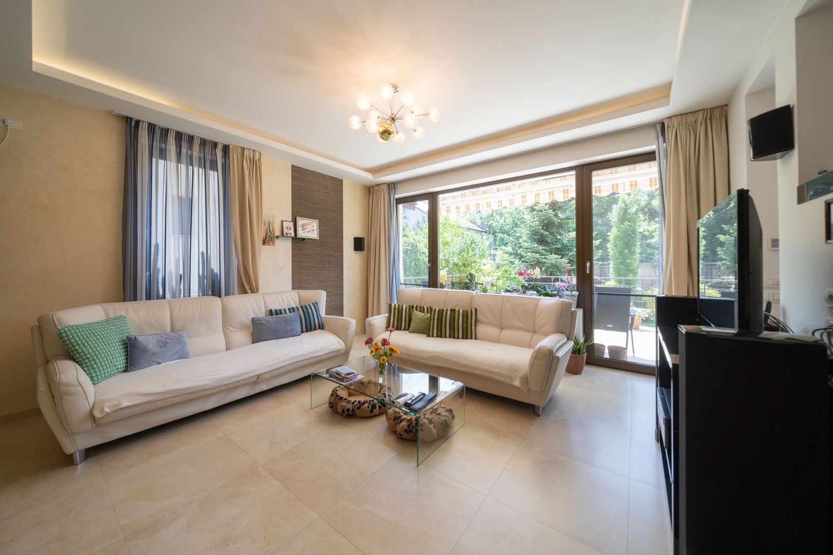 Vila Duplex Titan | Codrii Neamțului | Lângă Parc Titanel