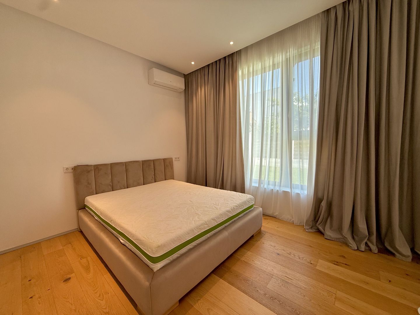 Vila moderna deosebita in Mogosoaia | Eleganta | Confort si spatiu
