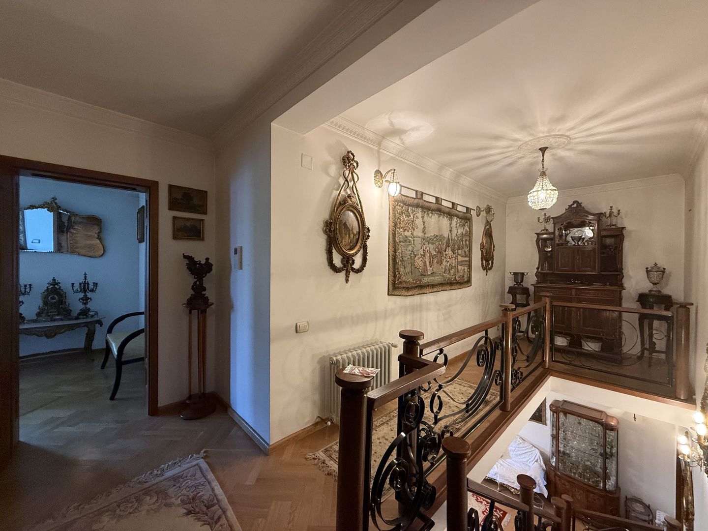 Conac neoromânesc în stil brâncovenesc | 600 mp utili | Domeniu de 2.400 mp