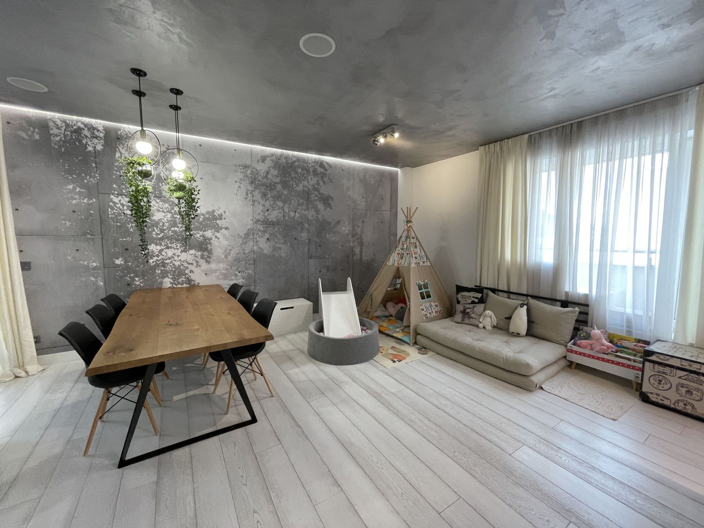 Stunning one-of-a-kind Penthouse with rooftop in Herastrau | Satul Francez