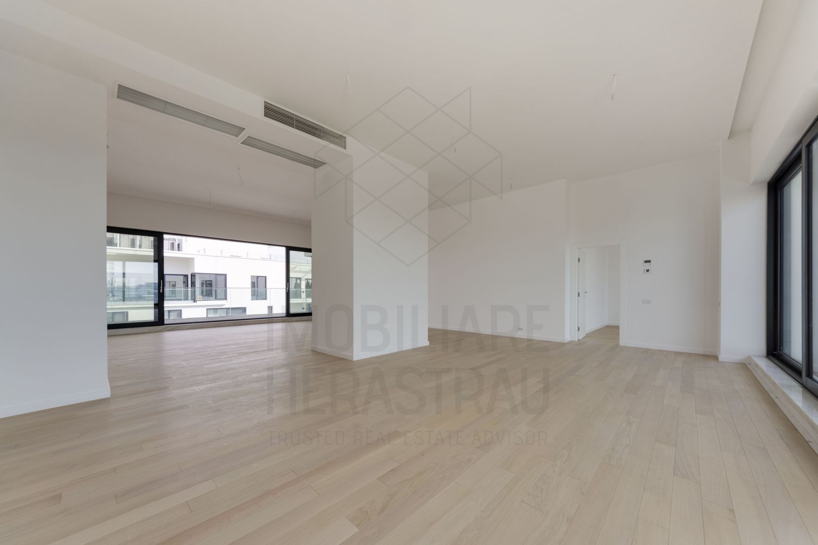 Herastrau | Luxury Penthouse | 5 rooms 2 parking spots