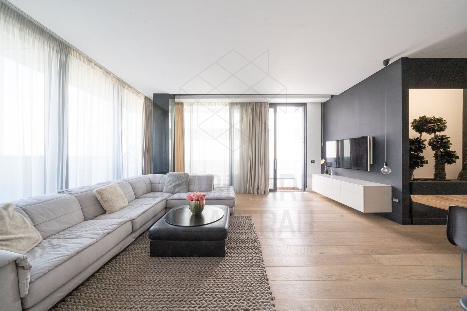 Cortina Residence | Luxury one bedroom for rent