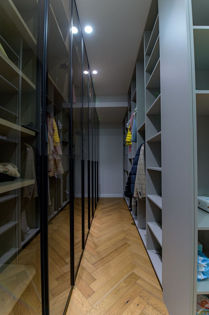 Apartament cu 4 camere de vânzare în zona Soseaua Nordului