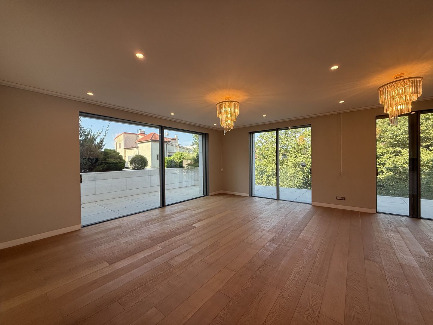 Apartament premium cu terasă, într-un imobil nou | Piața Dorobanți