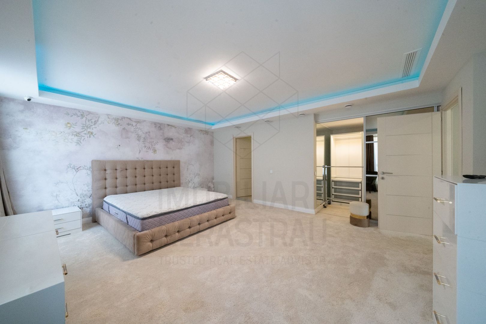 Satul Francez | Penthouse Duplex 4 dormitoare | 2 locuri de parcare