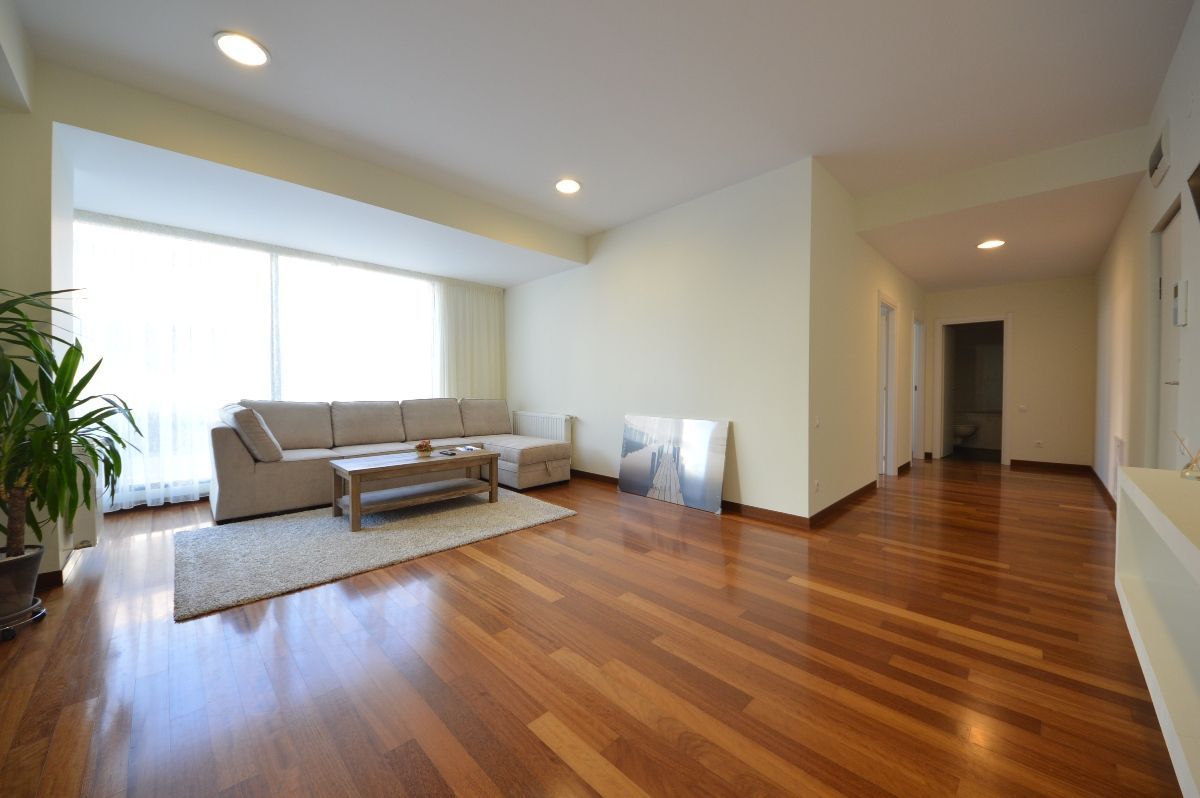 De Bianchi – apartament cochet,luminos,loc parcare, zona Herastrau