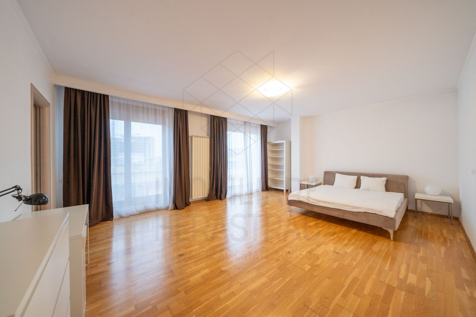6 room Apartment for rent, Herastrau area