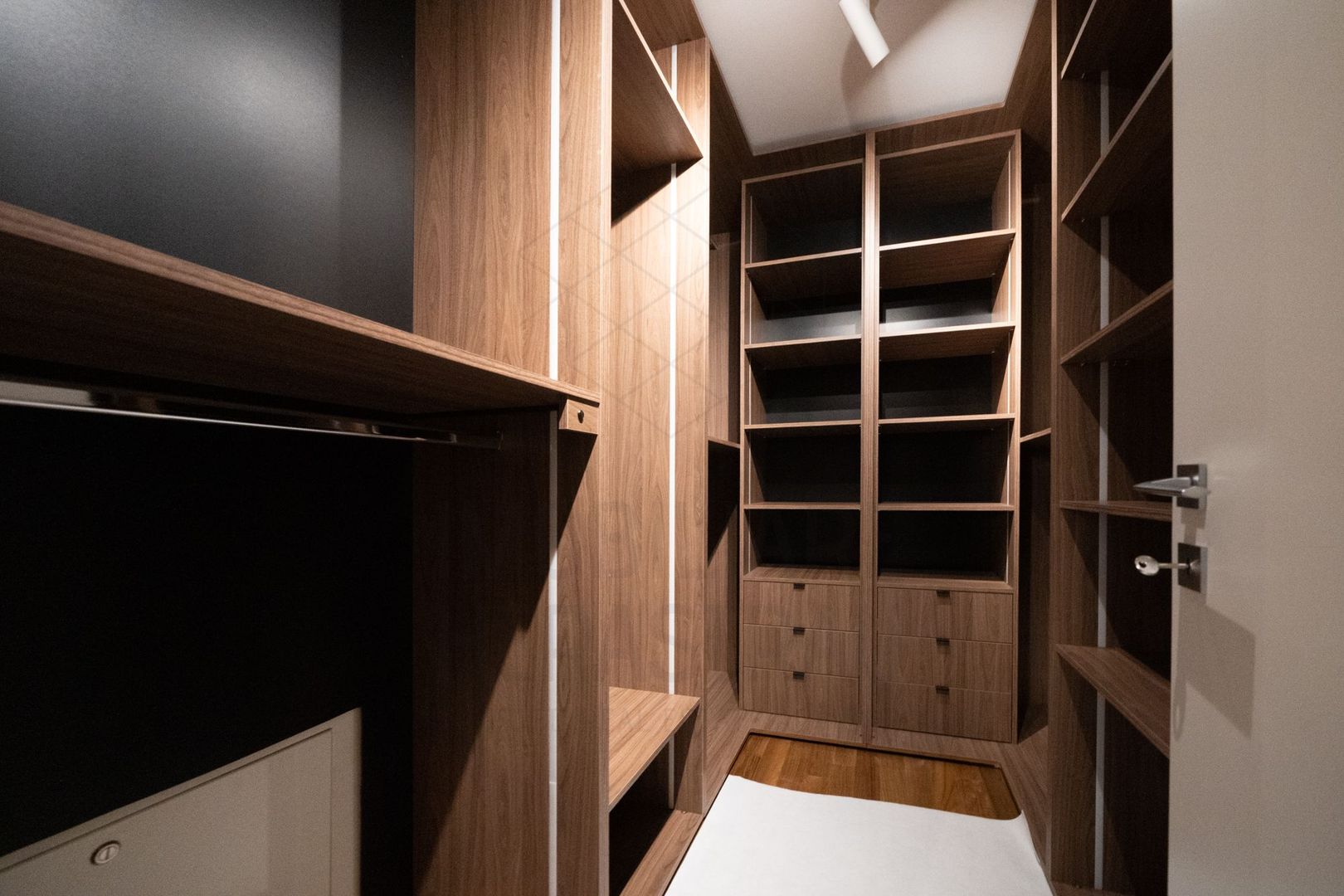 Washington Residence | Luxury 3 bedroom apartment for rent