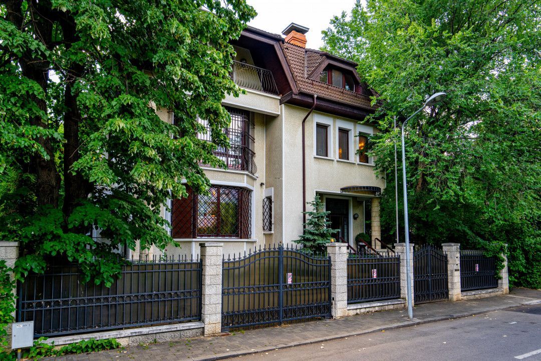 Amazing Villa in Floreasca | near Verdi Park