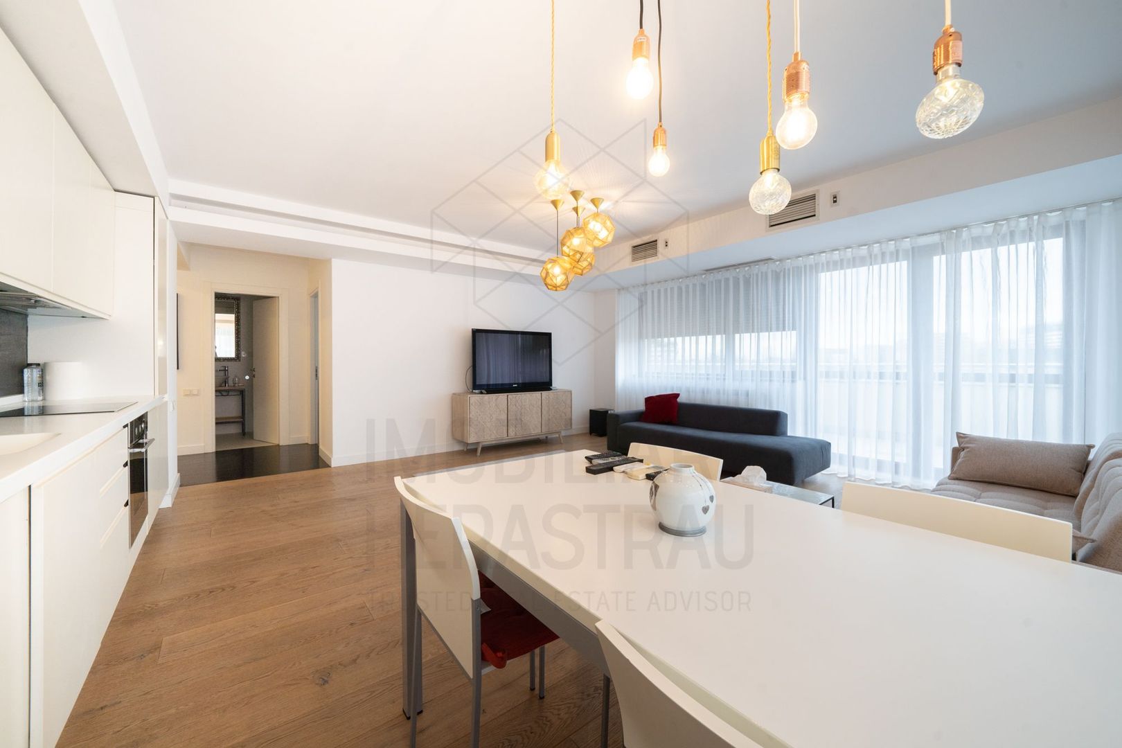 3 room Apartment for rent, Herastrau area