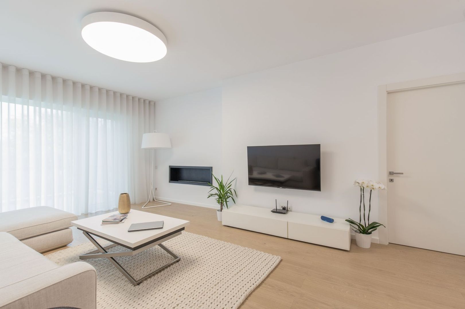Luxury two bedroom for rent on Nordului street
