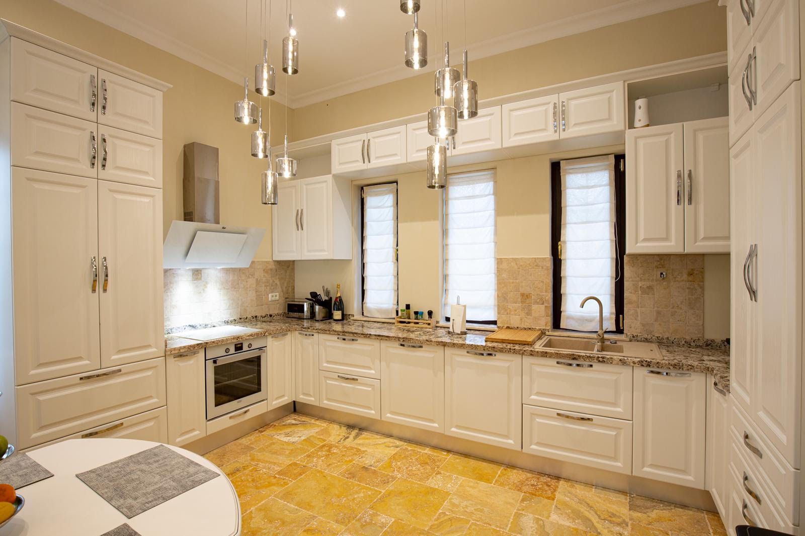 Vila Toscana | O proprietate unică lângă padure