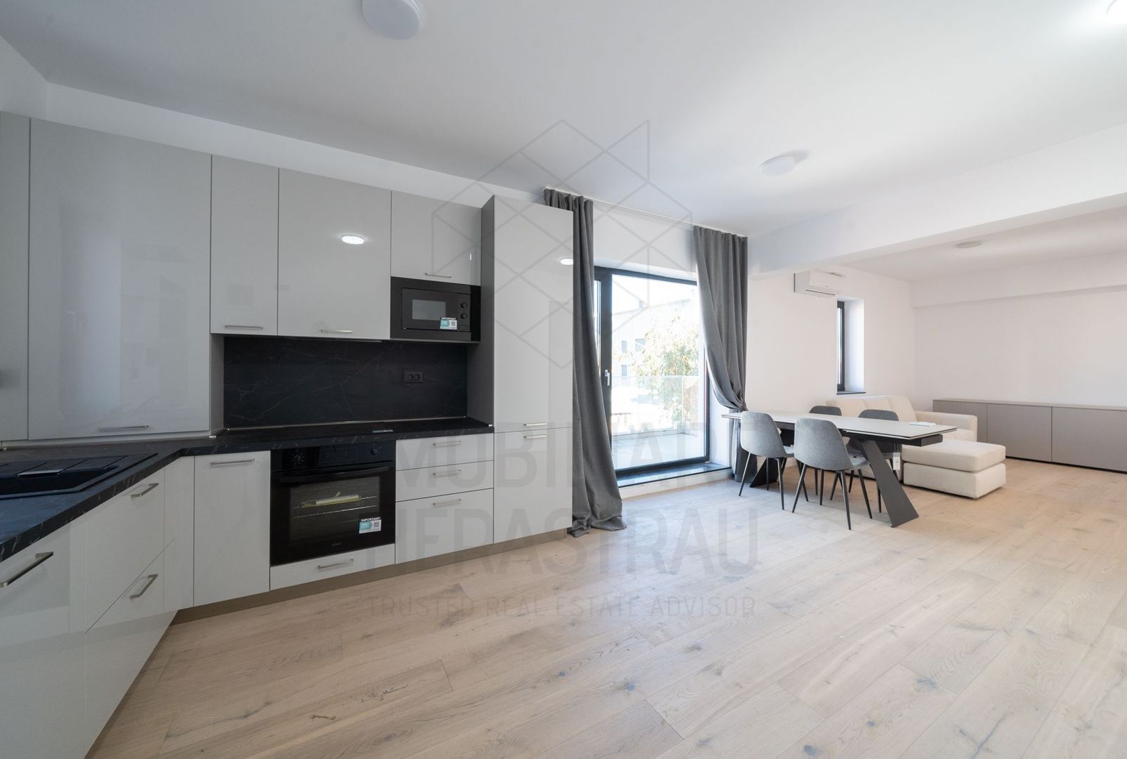 Apartament 3 camere Aviatiei | La 3 minute de metrou