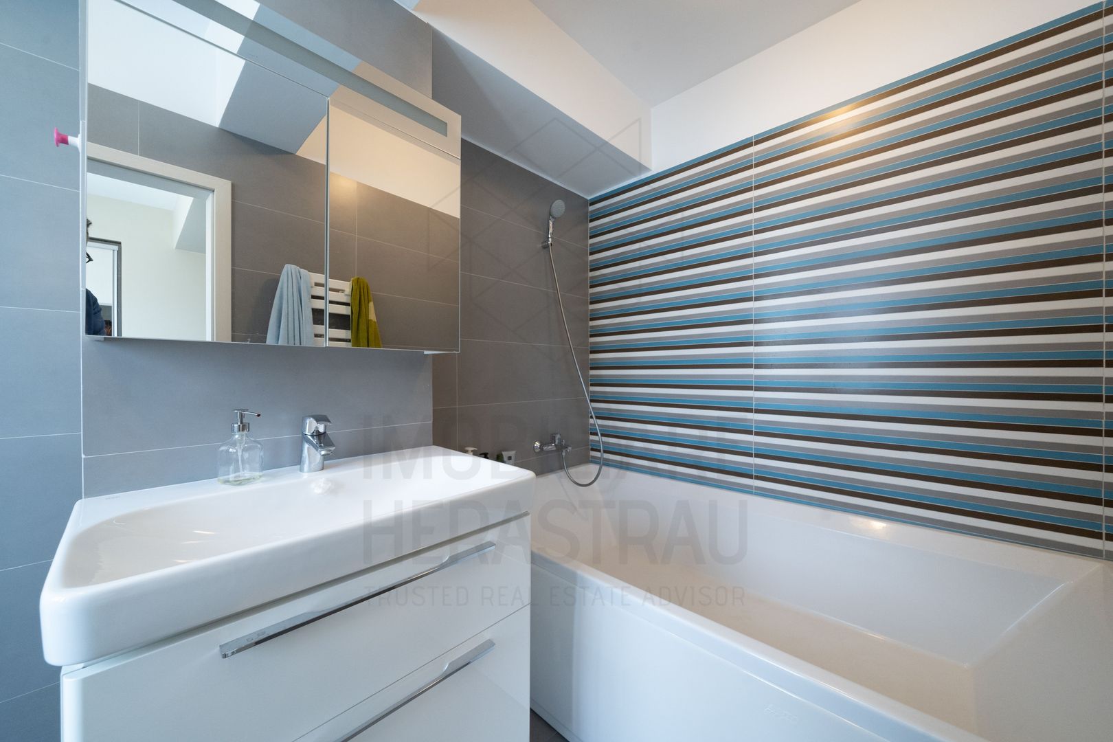 Mandala Suite | Herastrau | 4 camere, parcare si boxa | Centrala proprie