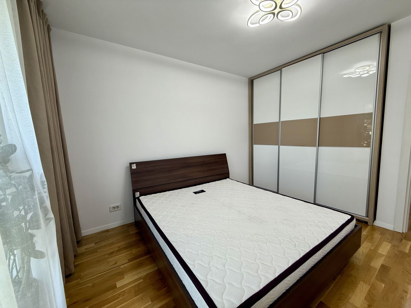 Vila superba de inchiriat | Catted Residence | Rond Omv | 2 locuri de parcare