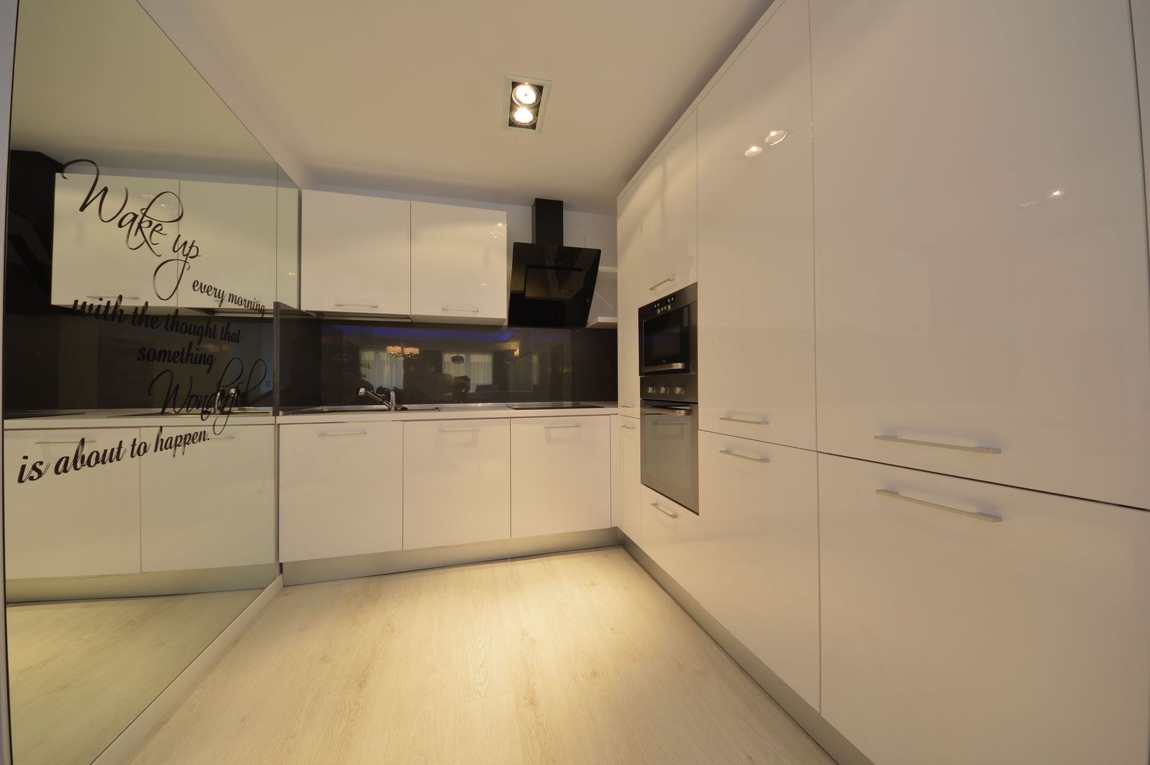 Spatios,complet renovat,mobilat lux,parcare