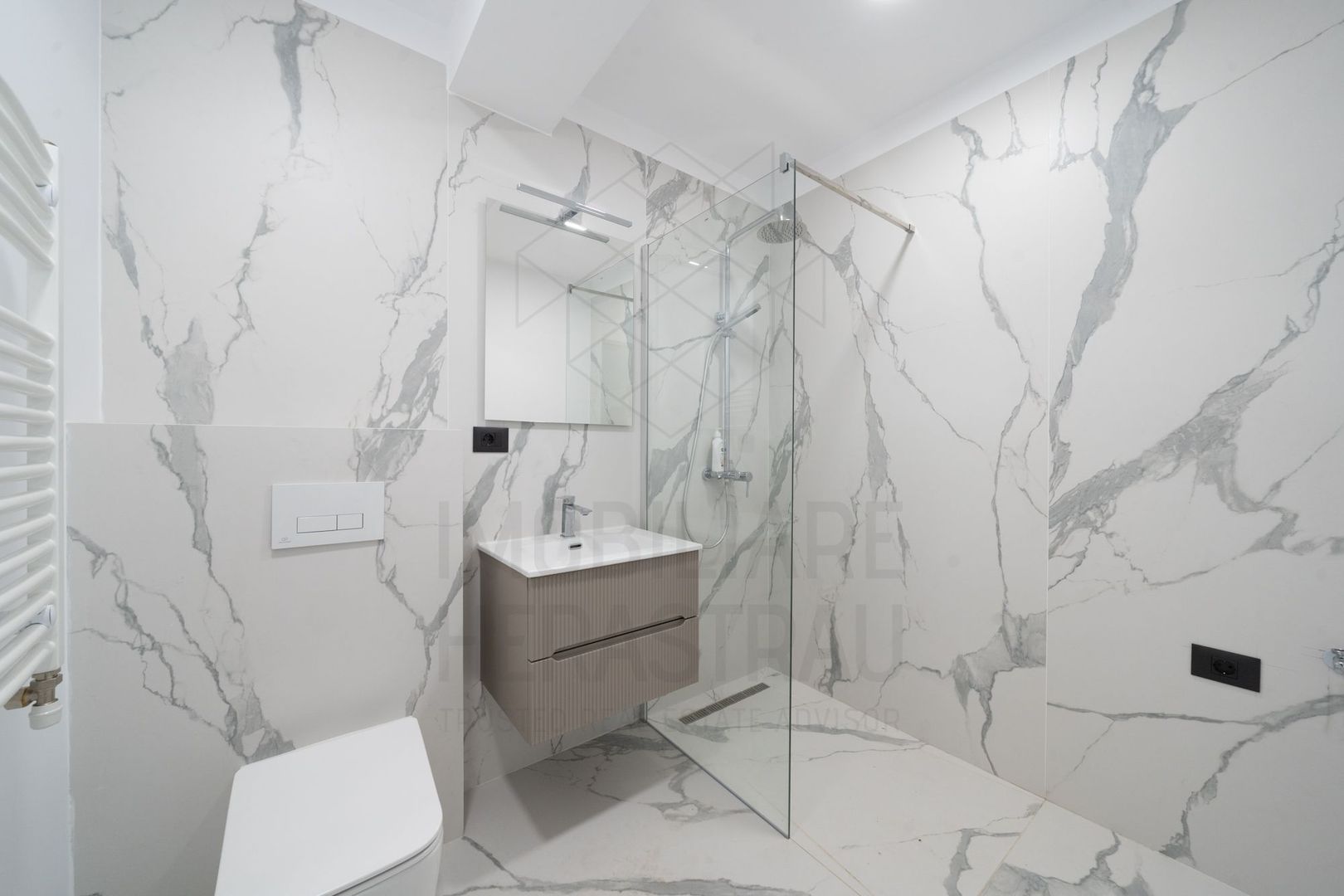 Apartament 3 camere Aviatiei | La 3 minute de metrou