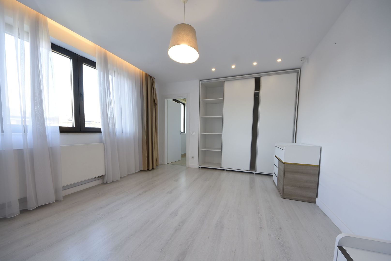 Vila spațioasă Pipera