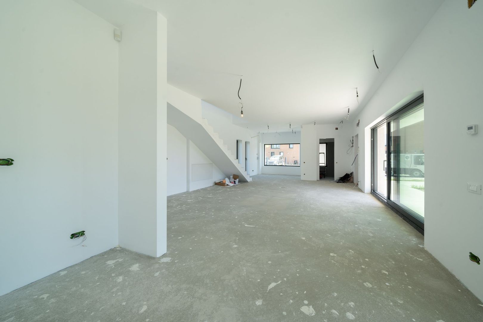 Vilă modernă în Corbeanca | Construcție solidă, 3 dormitoare + birou