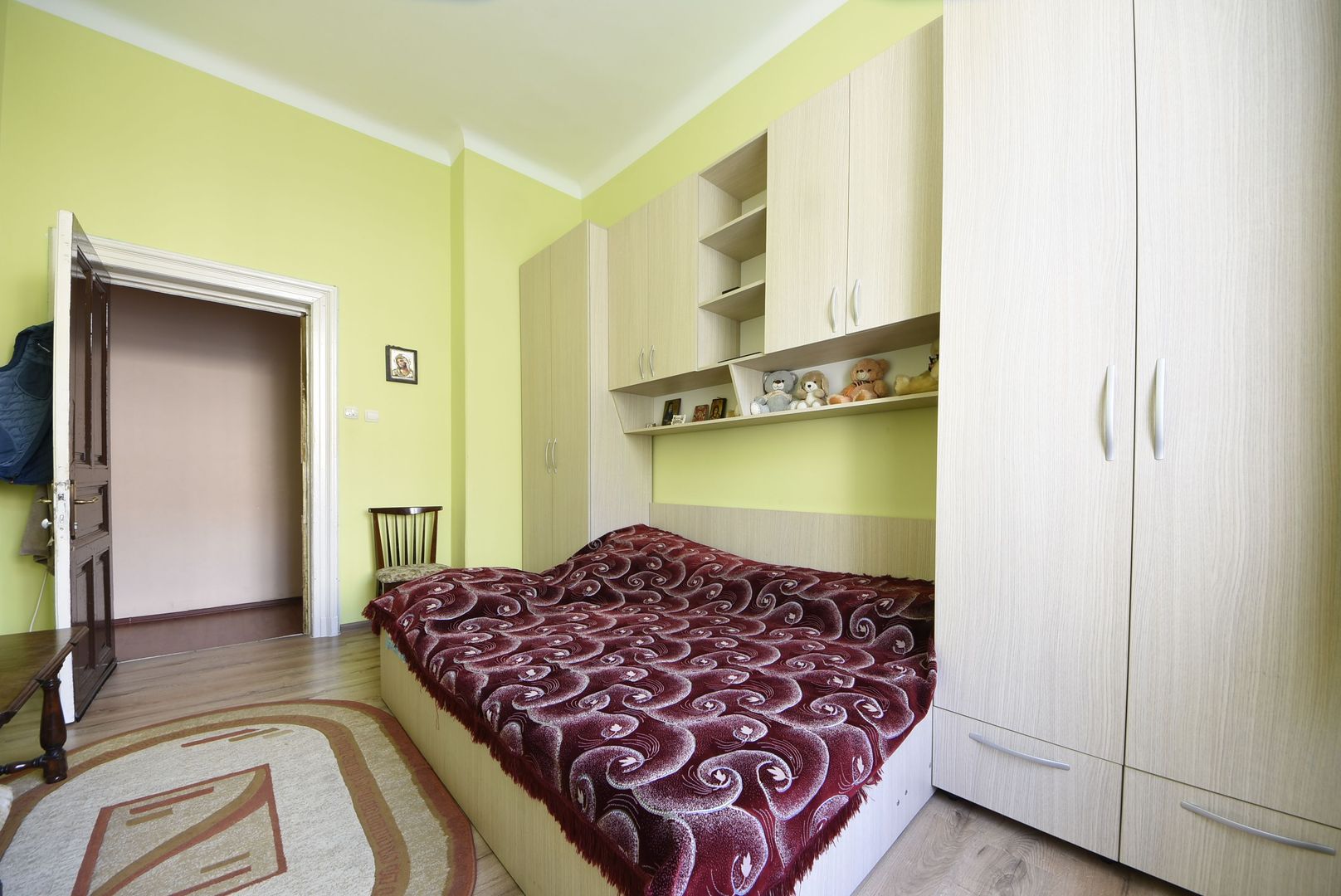 Zona Cismigiu apartament 4 camere decomandat in vila