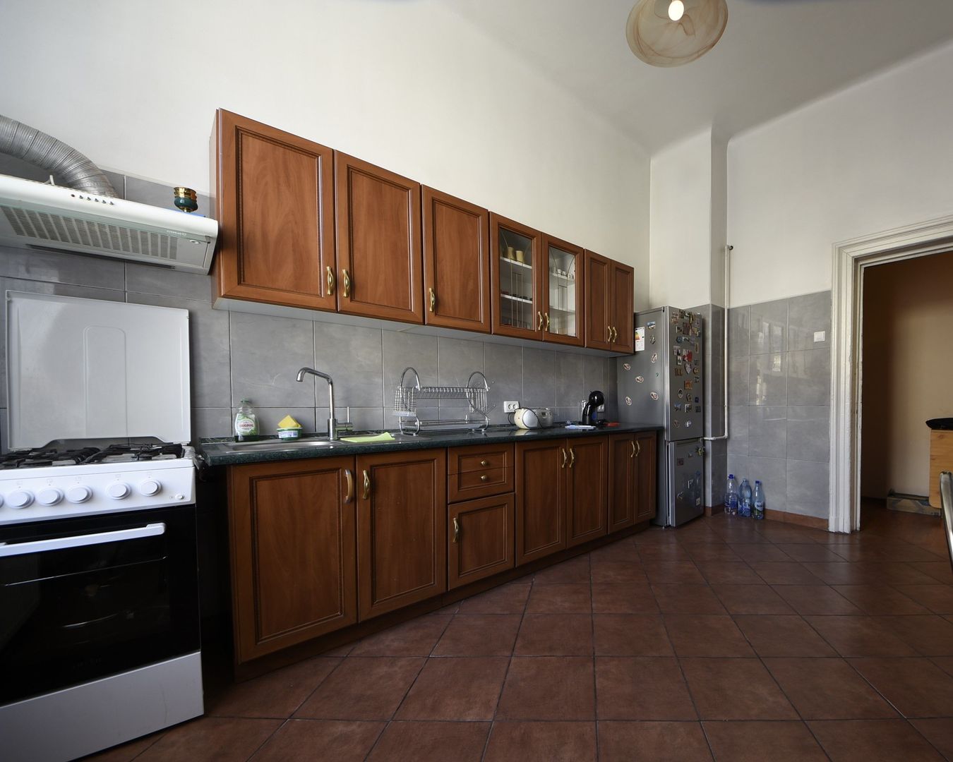 Zona Cismigiu apartament 4 camere decomandat in vila