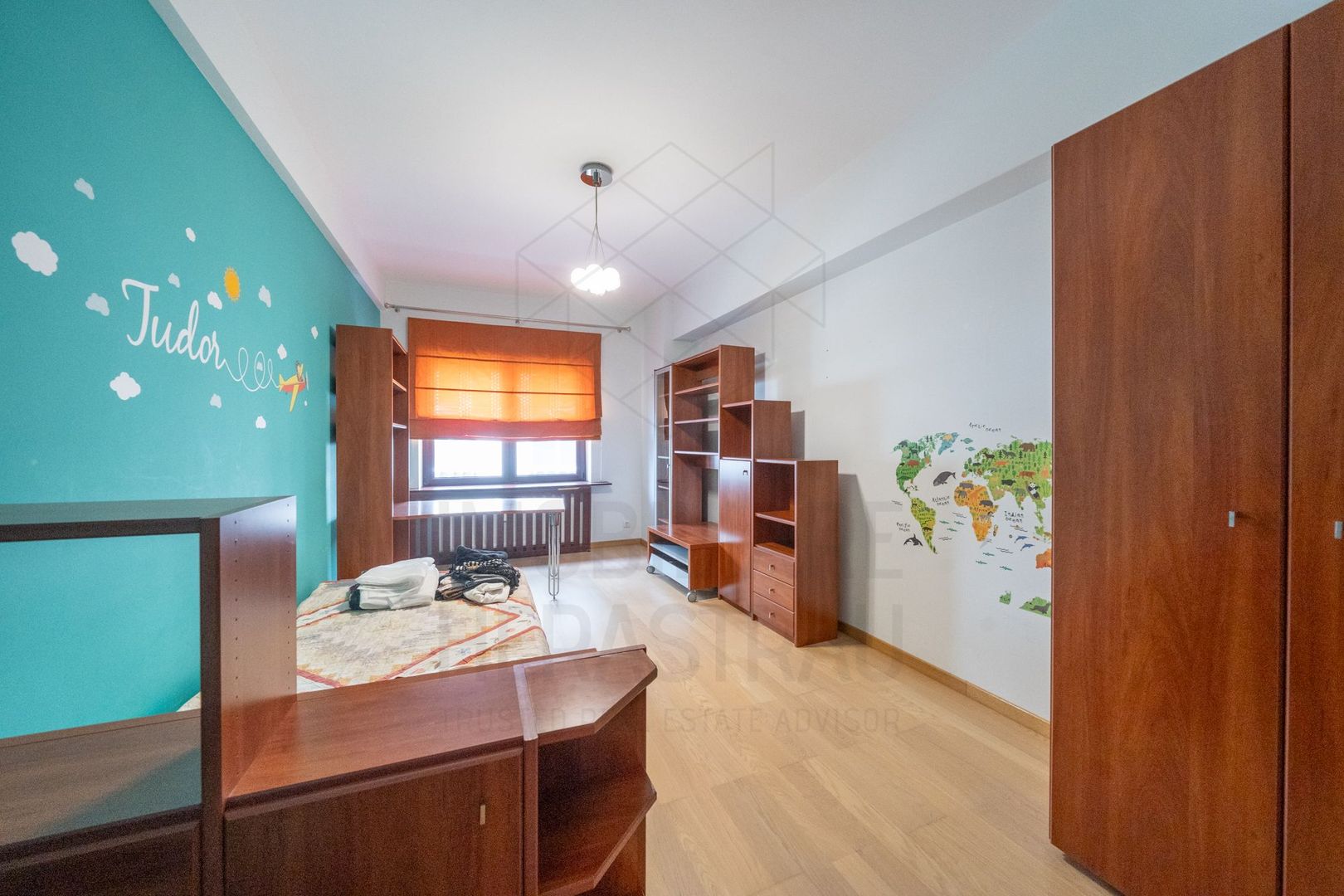 Satul Francez | Herastrau | Apartament spațios 4 camere | Loc parcare si boxă