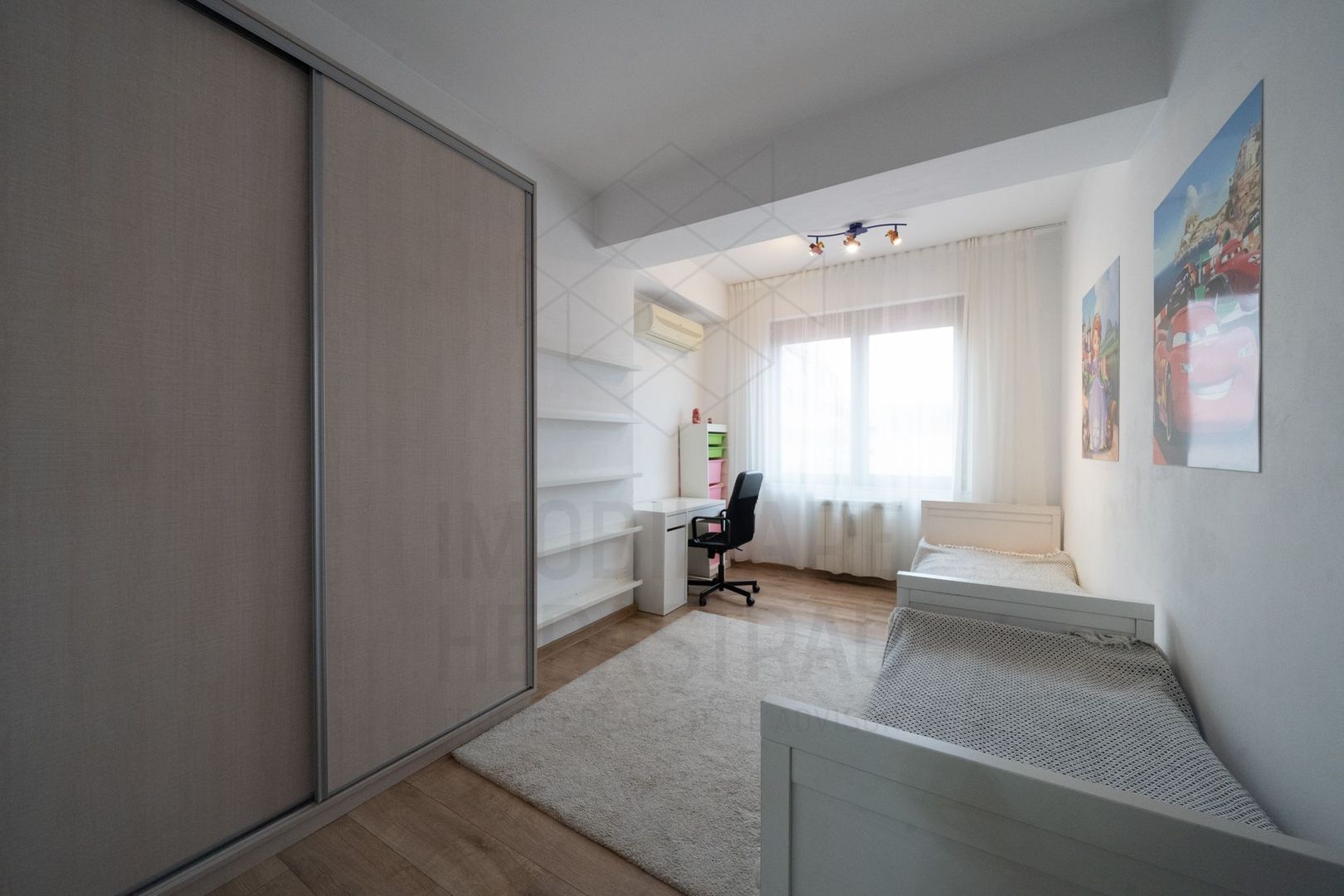 Apartament 3 camere Herastrau