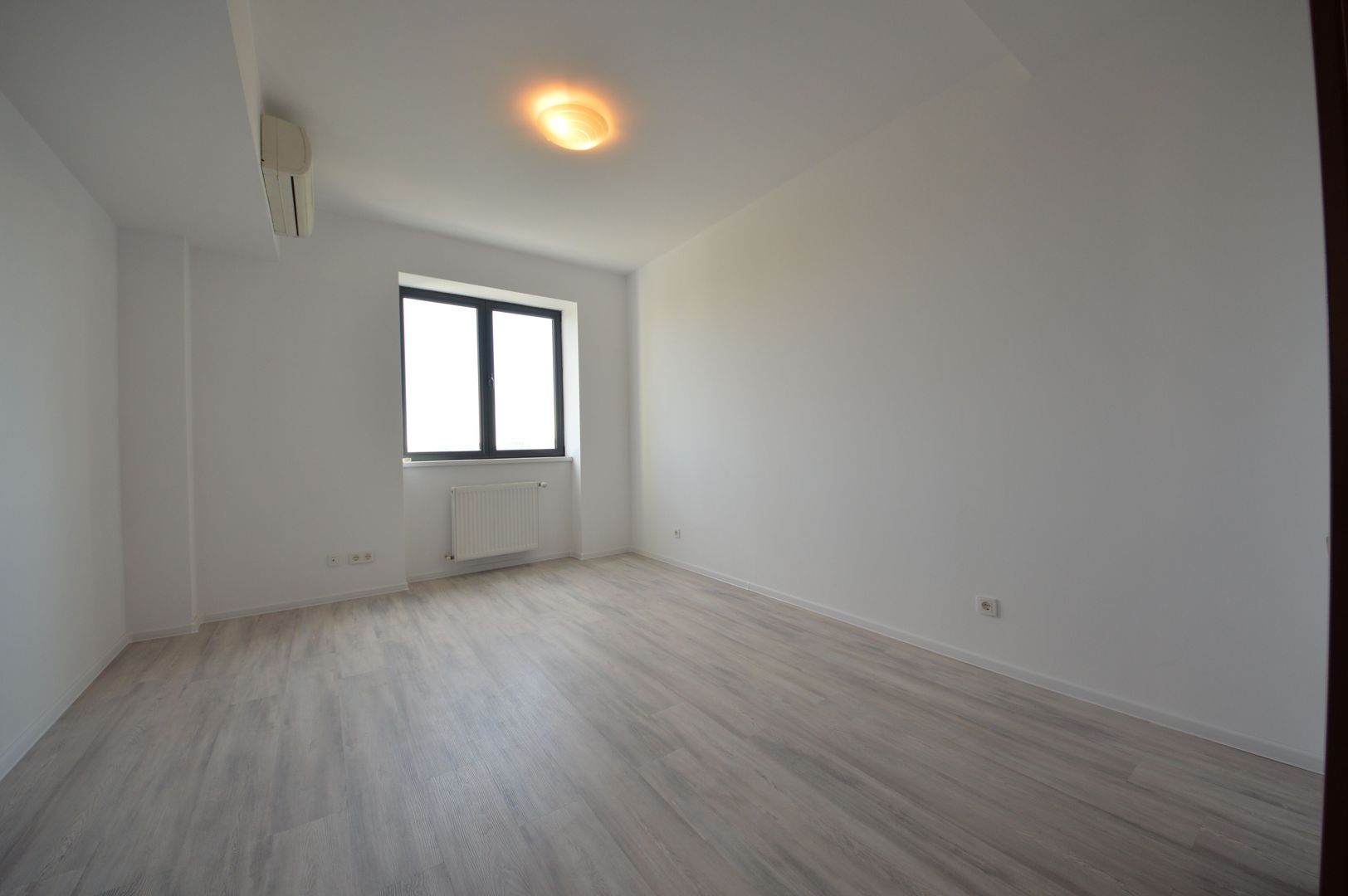 5 room Apartment, Lacul Tei area