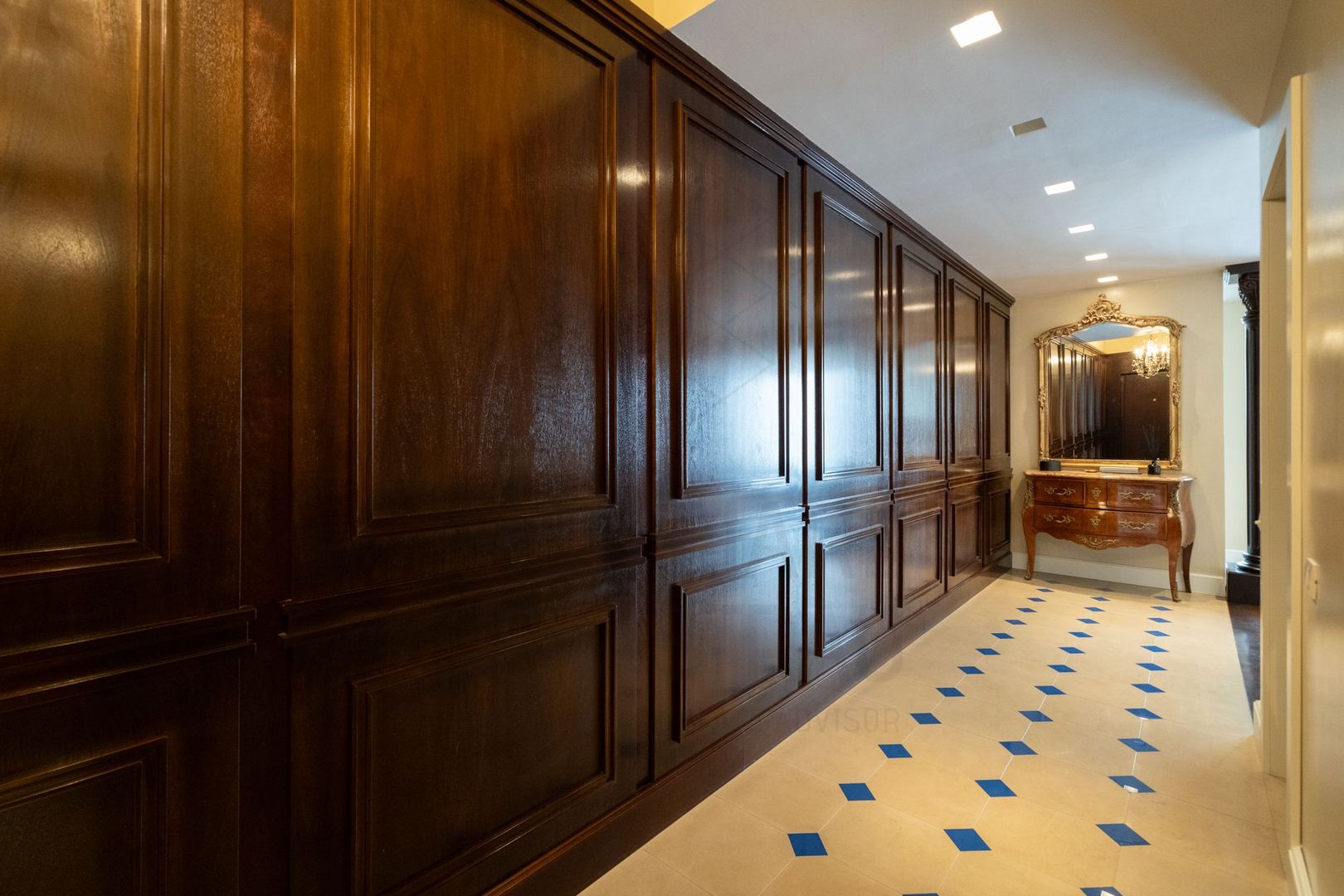 North Area Lake View | Luxury Homes | Apartament superb cu vedere deschisa